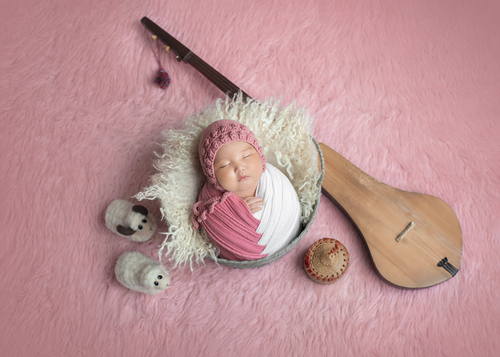 Ньюборн позировка